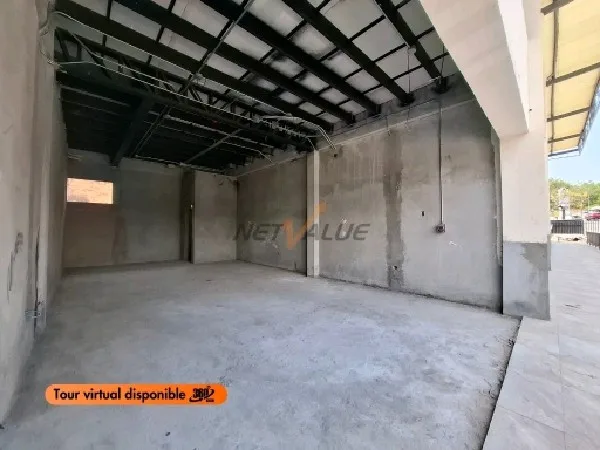 Local comercial en alquiler y venta en La Aurora, Daule · 50 m²