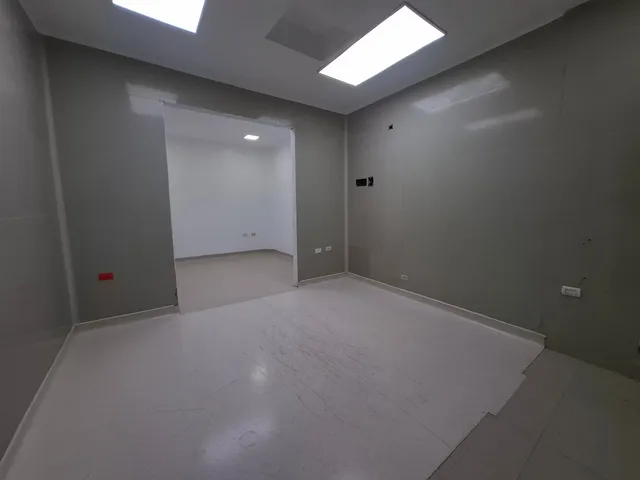 Edificio comercial en venta en Kennedy, Guayaquil · 841 m², foto 2