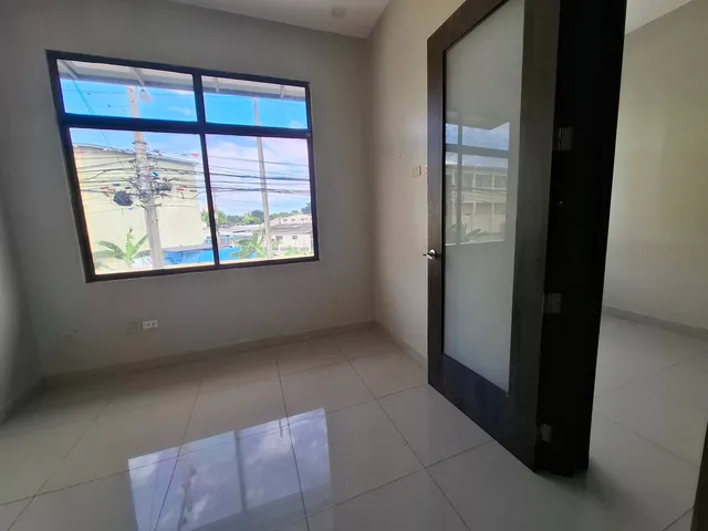 Edificio comercial en venta en Kennedy, Guayaquil · 841 m², foto 12