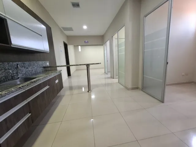 Edificio comercial en venta en Kennedy, Guayaquil · 841 m², foto 5