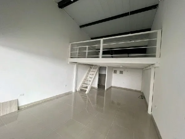 Local comercial en alquiler en La Aurora, Daule · 36 m²