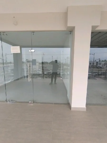 Local comercial en alquiler en Ciudad Celeste, Samborondón · 40 m²