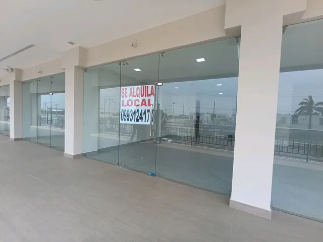 Local comercial en alquiler en Nuevo Samborondón, Samborondón · 30 m², foto 2