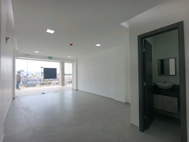 Local comercial en alquiler en Nuevo Samborondón, Samborondón · 30 m², foto 9
