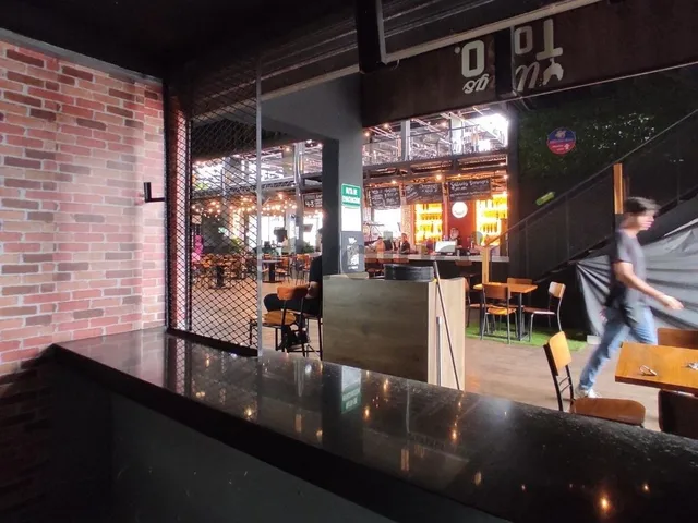 Local comercial en alquiler en Urdesa, Guayaquil · 12.5 m², foto 2