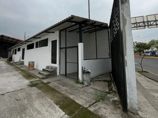 Bodega en alquiler y venta en Bellavista, Guayaquil · 450 m², foto 5