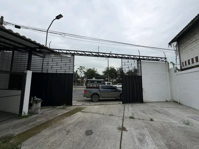 Bodega en alquiler y venta en Bellavista, Guayaquil · 450 m², foto 6