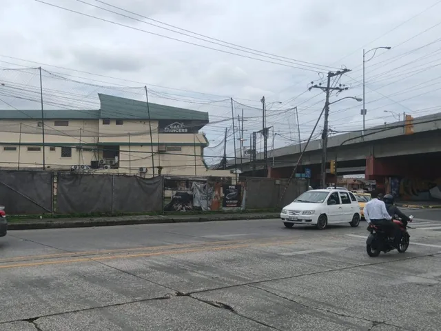Terreno comercial en venta en Av. Francisco de Orellana, Guayaquil · 5,570 m², foto 6
