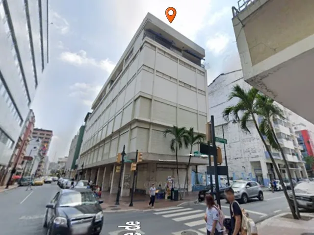 Edificio comercial en alquiler y venta en Centro, Guayaquil · 3,145 m²