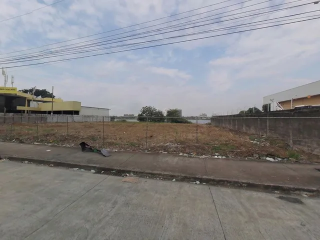 Terreno comercial en venta en Norte, Guayaquil · 1,768.69 m², foto 8