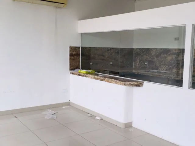 Local comercial en alquiler en Urdesa, Guayaquil · 320 m², foto 8