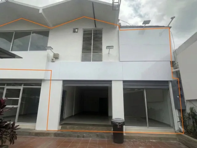 Local comercial en alquiler en Urdesa, Guayaquil · 185.98 m², foto 2