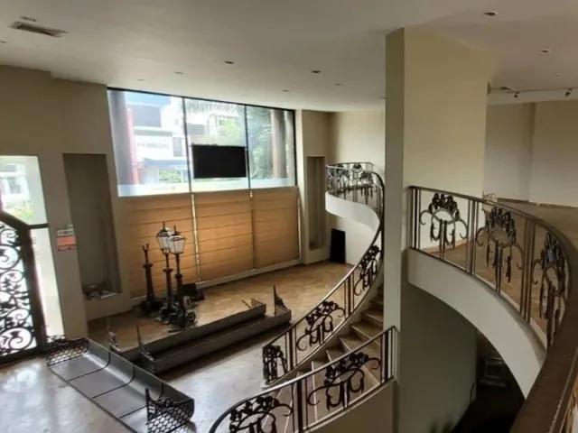 Local comercial en alquiler y venta en Urdesa, Guayaquil · 480 m², foto 3