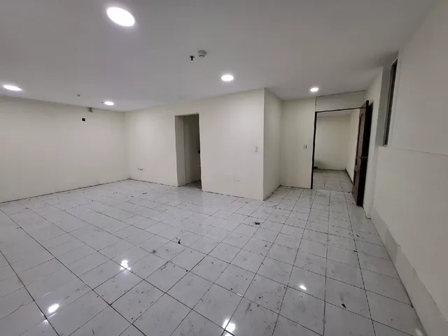 Bodega en alquiler en Av. de Las Américas, Guayaquil · 540 m², foto 4