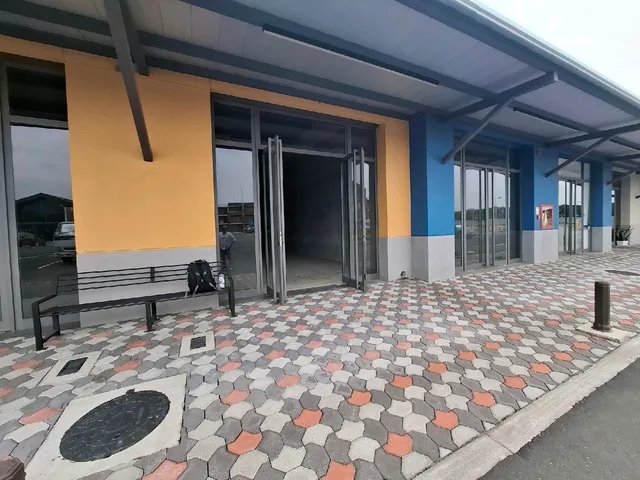 Local comercial en alquiler en Nuevo Samborondón, Samborondón · 70 m², foto 4