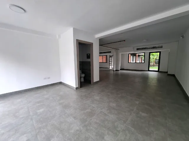Local comercial en alquiler en Nuevo Samborondón, Samborondón · 130 m², foto 7