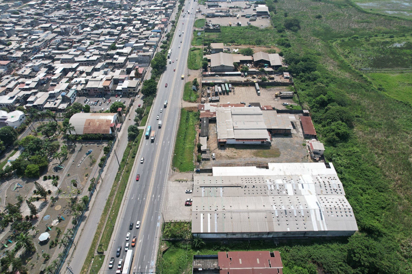 Bodega en alquiler en vía Durán Yaguachi, Durán · 1,500 m², foto 12