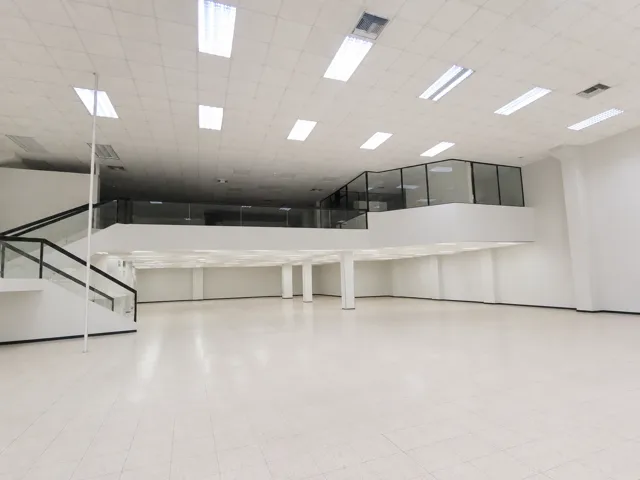 Local comercial en alquiler en La Alborada, Guayaquil · 1,090.6 m², foto 9