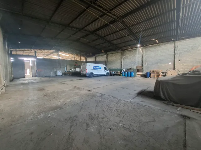 Bodega en venta en Sur, Guayaquil · 1,951 m², foto 3