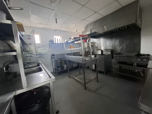 Local comercial en alquiler en Autopista Narcisa de Jesús, Guayaquil · 111.04 m², foto 4