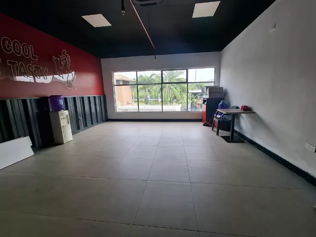 Local comercial en alquiler en Autopista Narcisa de Jesús, Guayaquil · 111.04 m², foto 5
