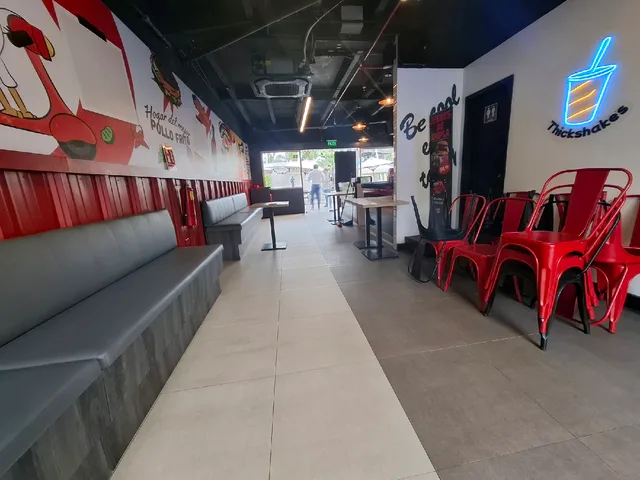 Local comercial en alquiler en Autopista Narcisa de Jesús, Guayaquil · 111.04 m², foto 6