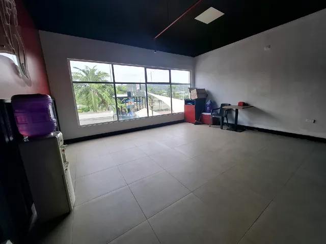 Local comercial en alquiler en Autopista Narcisa de Jesús, Guayaquil · 111.04 m², foto 7