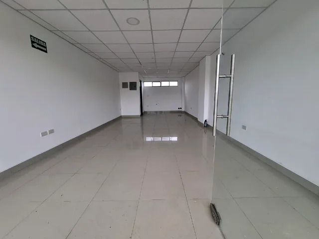 Oficina en alquiler y venta en Autopista Narcisa de Jesús, Guayaquil · 35.86 m²