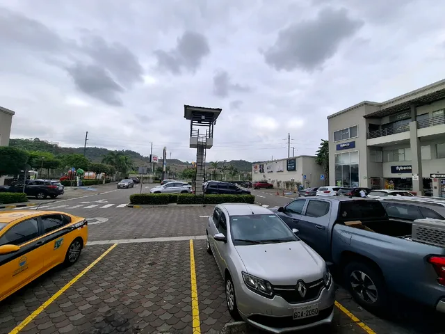 Oficina en alquiler y venta en Autopista Narcisa de Jesús, Guayaquil · 35.86 m², foto 3