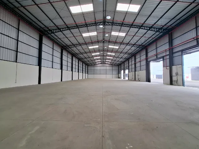 Bodega en alquiler en Nuevo Samborondón, Samborondón · 600 m², foto 4