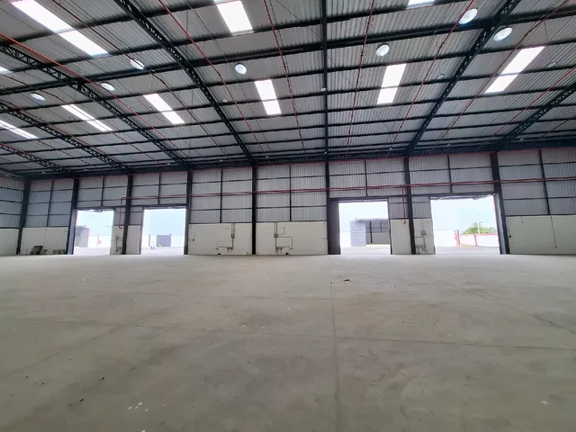 Bodega en alquiler en Nuevo Samborondón, Samborondón · 600 m², foto 6