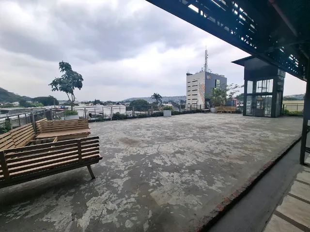 Local comercial en alquiler en Urdesa, Guayaquil · 750 m², foto 8
