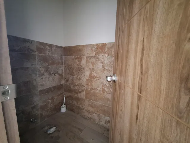 Local comercial en alquiler en Autopista Narcisa de Jesús, Guayaquil · 71.72 m², foto 4