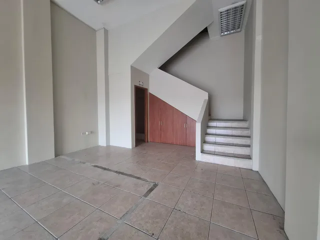 Local comercial en alquiler en Av. Juan Tanca Marengo, Guayaquil · 120 m², foto 4
