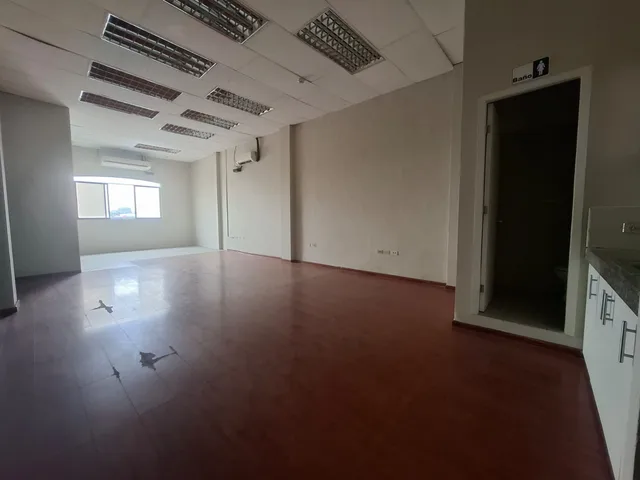Local comercial en alquiler en Av. Juan Tanca Marengo, Guayaquil · 120 m², foto 7