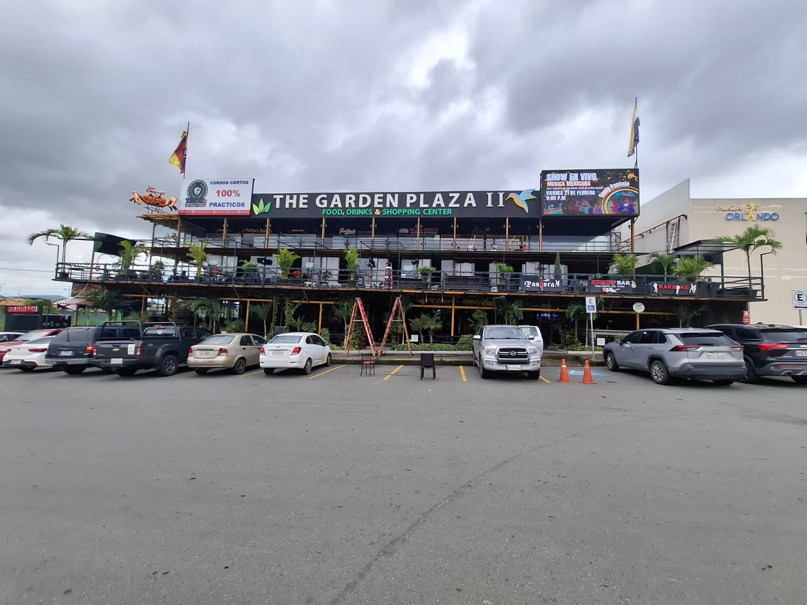 Local comercial en alquiler en La Aurora, Daule · 118 m²