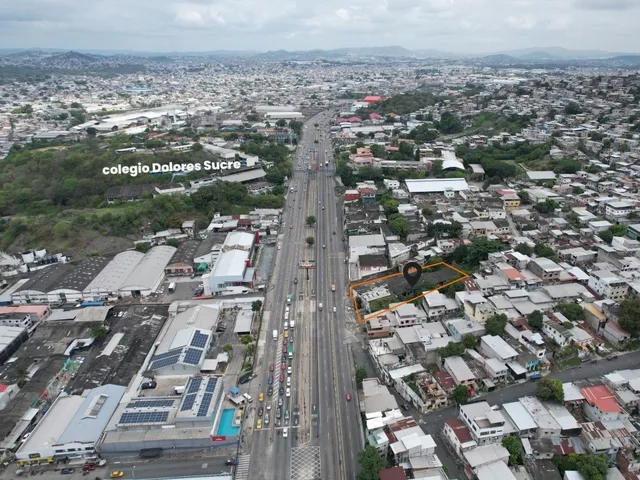 Terreno comercial en venta en vía a Daule, Guayaquil · 2,750 m², foto 4