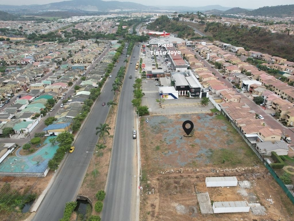 Terreno comercial en alquiler en La Aurora, Daule · 2,768 m²