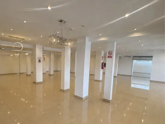 Local comercial en alquiler y venta en Centro, Guayaquil · 1,185.68 m², foto 2