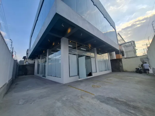 Local comercial en alquiler y venta en Norte, Guayaquil · 365 m², foto 3