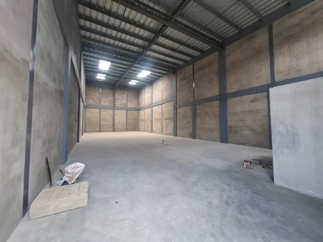 Bodega en alquiler en Norte, Guayaquil · 240 m²
