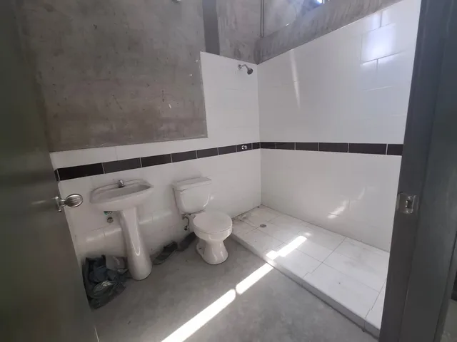 Bodega en alquiler en Norte, Guayaquil · 280 m², foto 3