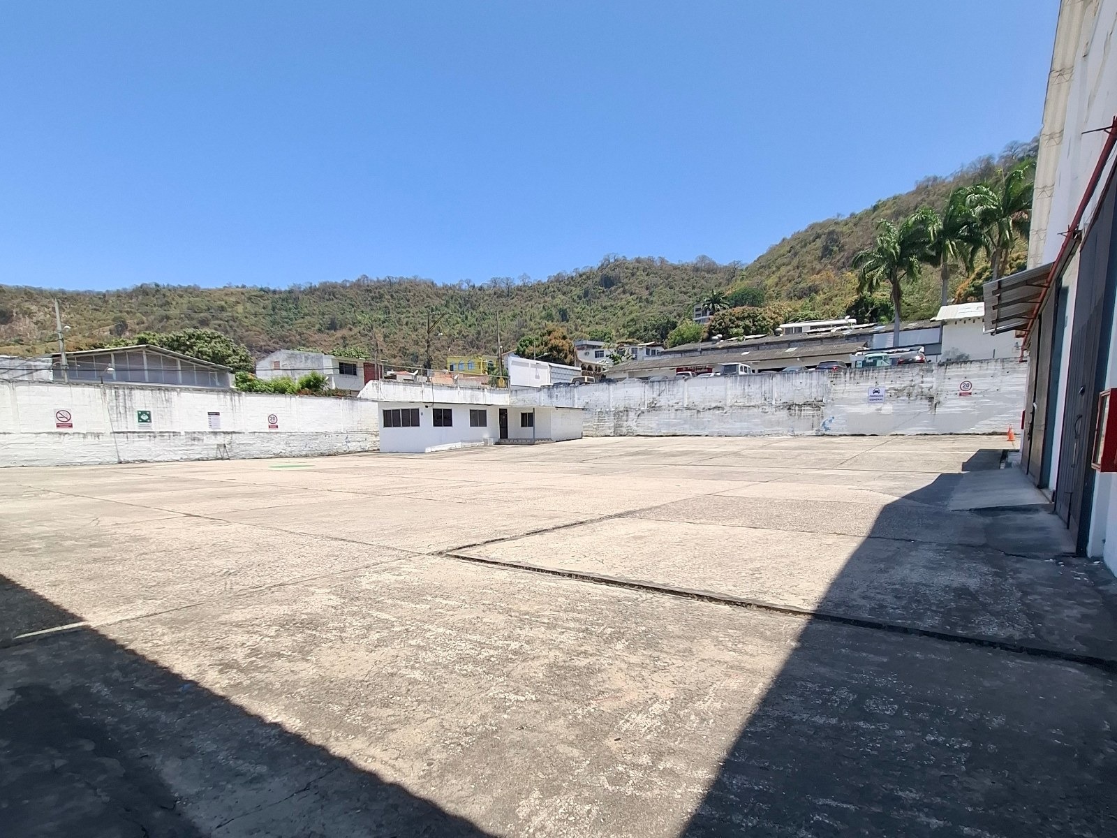 Bodega en alquiler en Av. Carlos Julio Arosemena, Guayaquil · 300 m², foto 6